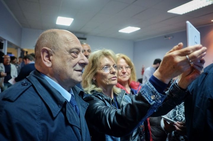 Arroyo inició la entrega de tablets del Programa “+Simple”