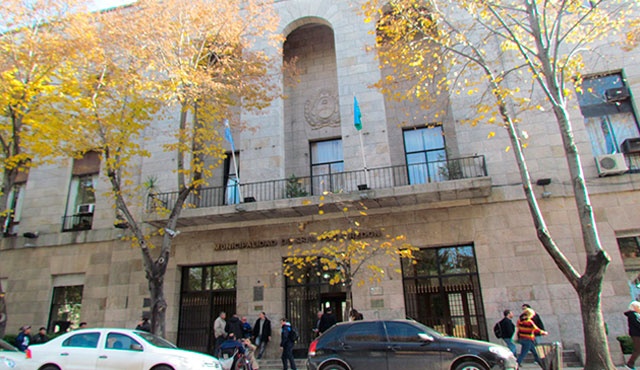Municipales esperan un llamado del gobierno para ver cómo sigue la situación
