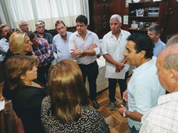 Masiva movilización de la UOCRA y reunión con funcionarios en reclamo por obra pública