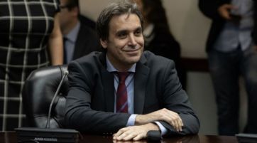 El peronismo de la Quinta Sección se planta en la disputa Máximo-Gray