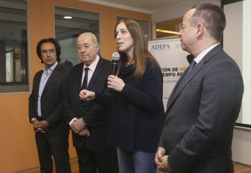 “La política hoy está lejos de la gente”