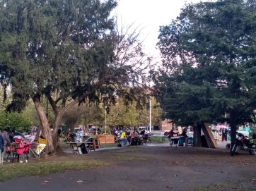 Operativo municipal para controlar el cumplimiento de protocolos en la feria de Plaza Rocha