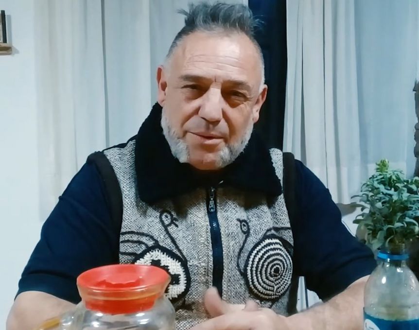 Tras el repudio Ricardo Iorio no cantará el Himno Nacional en la previa al partido