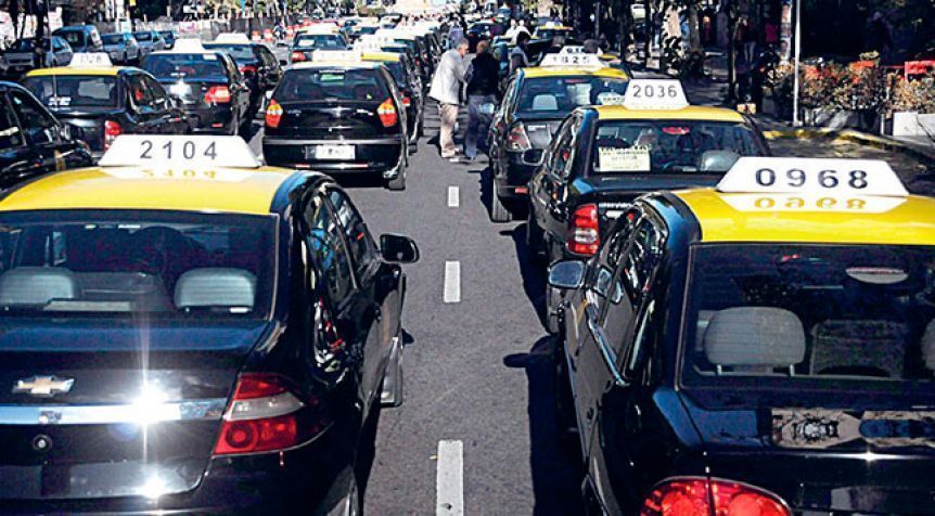A partir del martes comenzará a regir el aumento de taxis