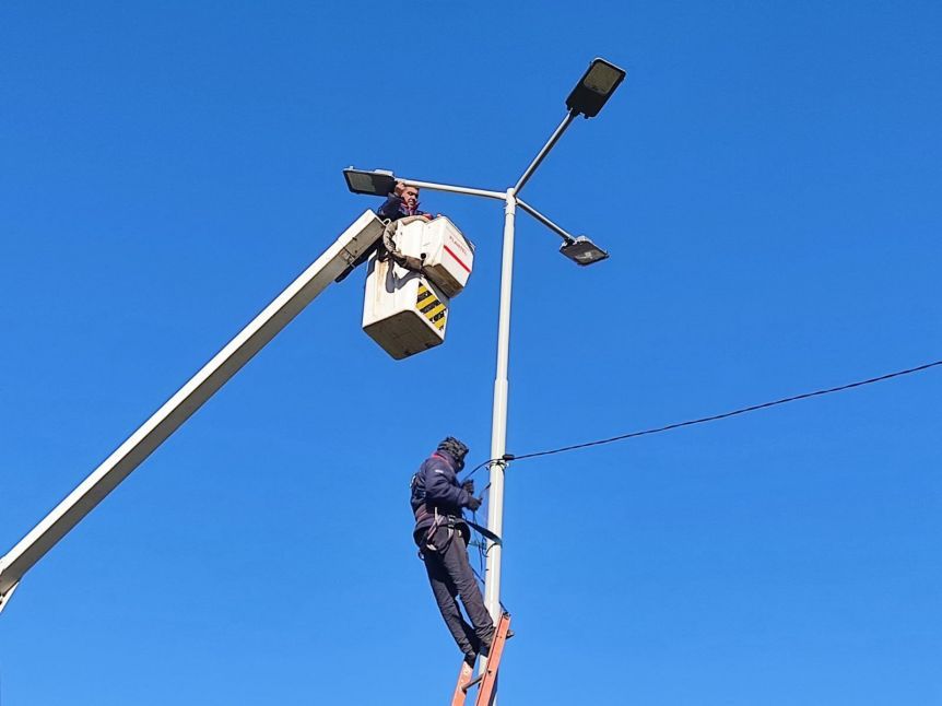 En medio de los cuestionamientos, licitan más de 200 millones para la