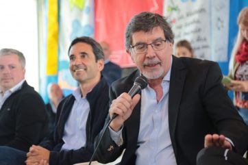 Malestar en el Consejo Escolar: FdT se cortó solo para inauguración de escuela con aires de campaña