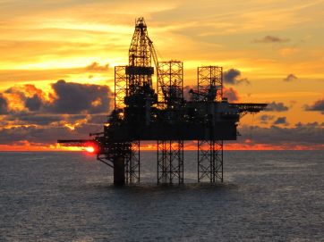 Kicillof destacó el apoyo de Montenegro a la exploración petrolera