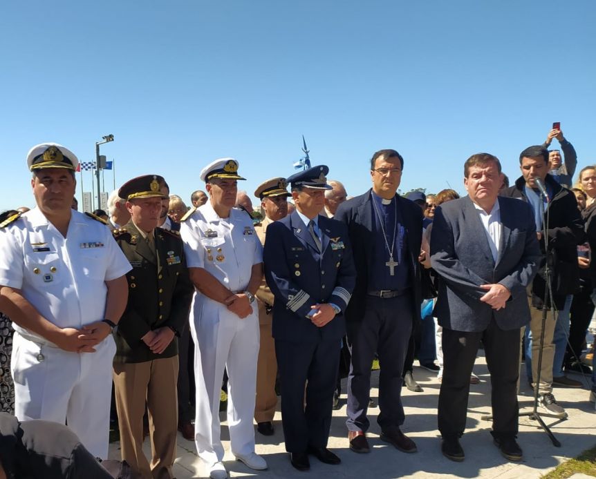Montenegro encabezó un homenaje a los tripulantes del Ara San Juan