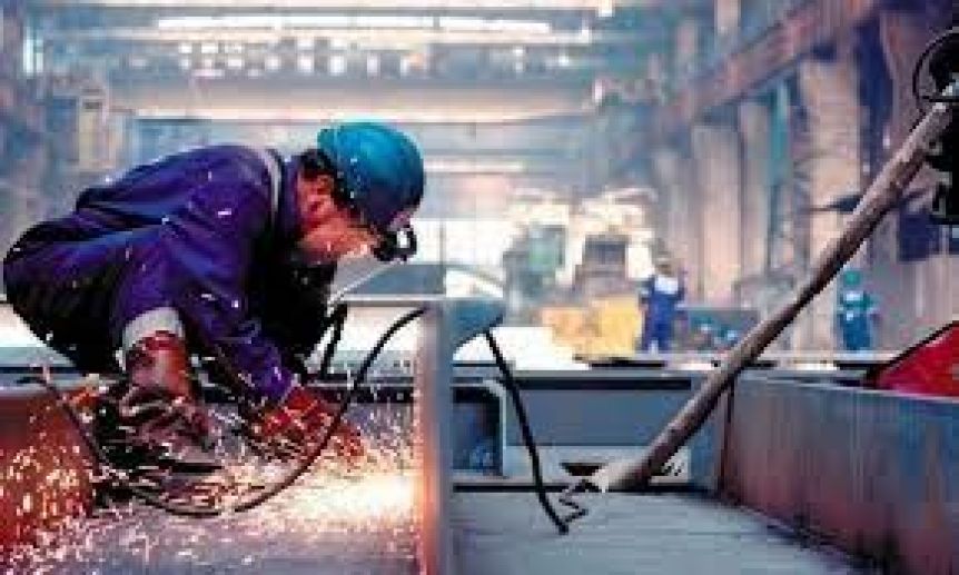La actividad económica retrocedió 0,3% en agosto