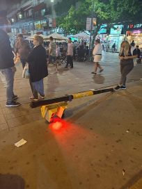 Tras el desprendimiento de un semáforo peatonal, vuelven a solicitarle al Ejecutivo que detalle un plan de acción