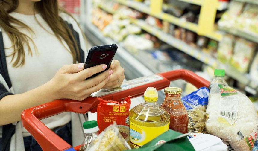 Inflación: los precios de los alimentos subieron un 5% mensual