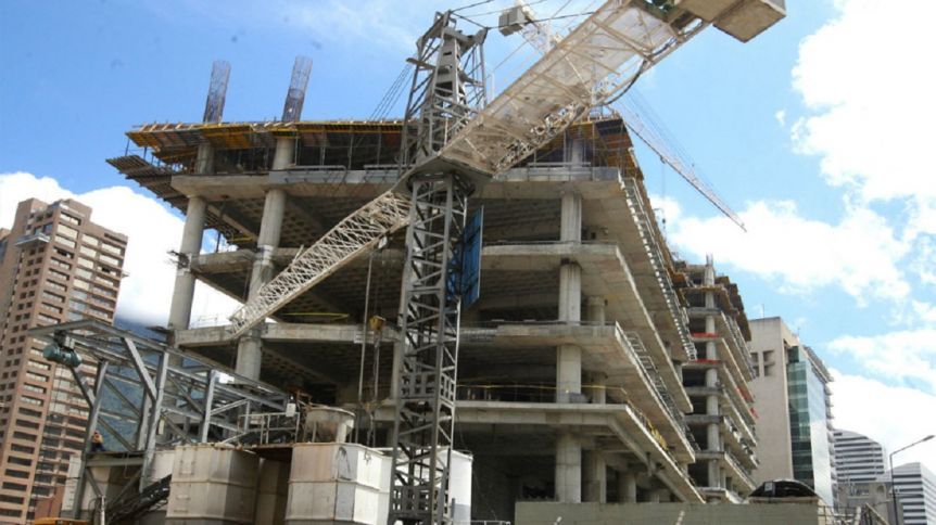 Batería de excepciones a la construcción: el último de tres expedientes en vísperas de la campaña