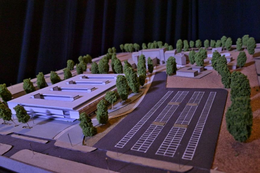 En modo campaña, Kicillof anunció la construcción de un nuevo hospital para Gral Pueyrredon