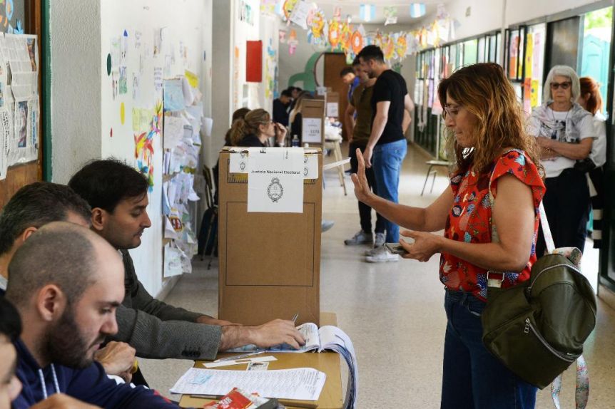 La elección le ganó al finde XL: votó el 76% del padrón