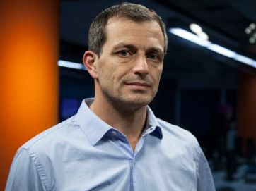 Quién es el ex candidato a gobernador e intendente y ahora concejal que volverá al senado