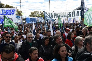 Arde la interna, Alak y Secco clamaron por Kicillof como conductor del peronismo