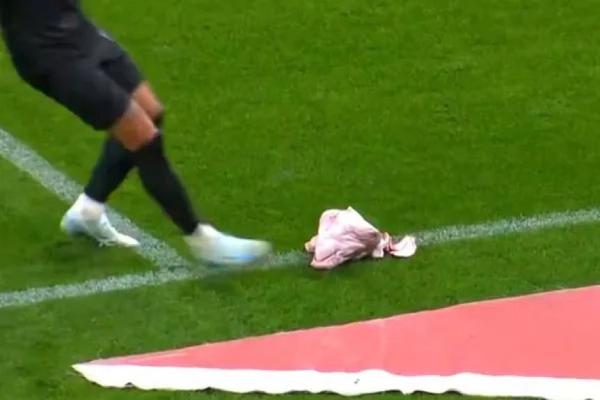 Tiraron una cabeza de chancho durante el clásico Corinthians – Palmeiras