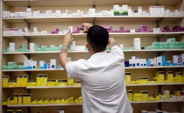 Los fármacos para adultos mayores aumentaron un 9% por encima de la inflación en 2024