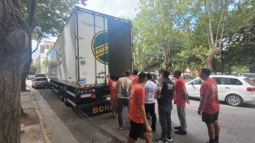 Cargan la primera tanda de mercadería que irá desde Mar del Plata hasta Bahía Blanca