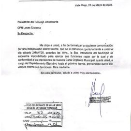 Polémica por la intendenta que se ausentó de su cargo por motivos de salud y la descubrieron en el Caribe