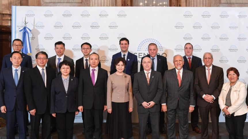 Abad pone el foco en China: un mensaje sobre comercio, inversiones y agenda global