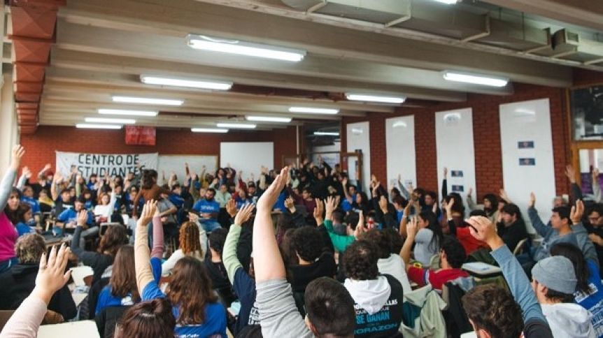 Tras el fallo de la Corte Suprema, tomaron la Facultad de Humanidades