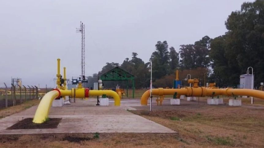Tras el colapso del sistema, la oposición pide terminar la planta compresora de Las Armas