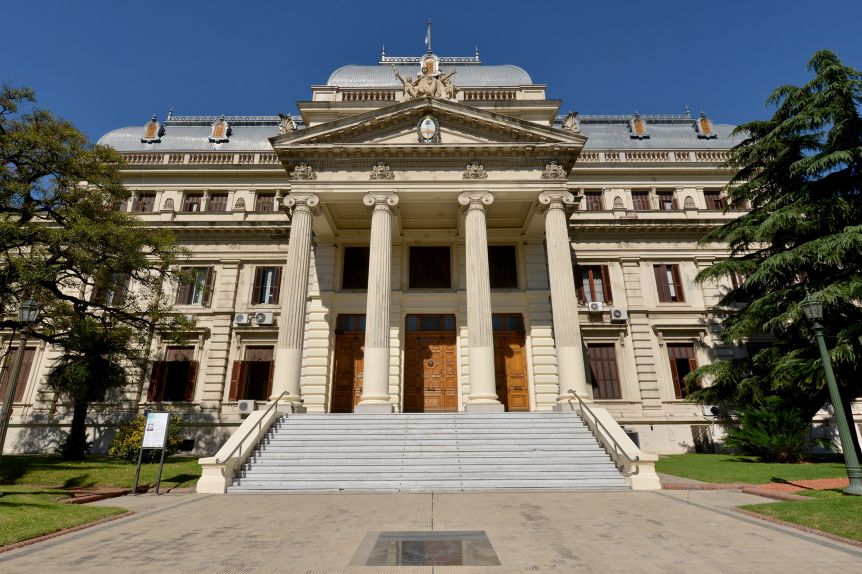Legisladores opositores piden una ley para implementar la BUP en la Provincia