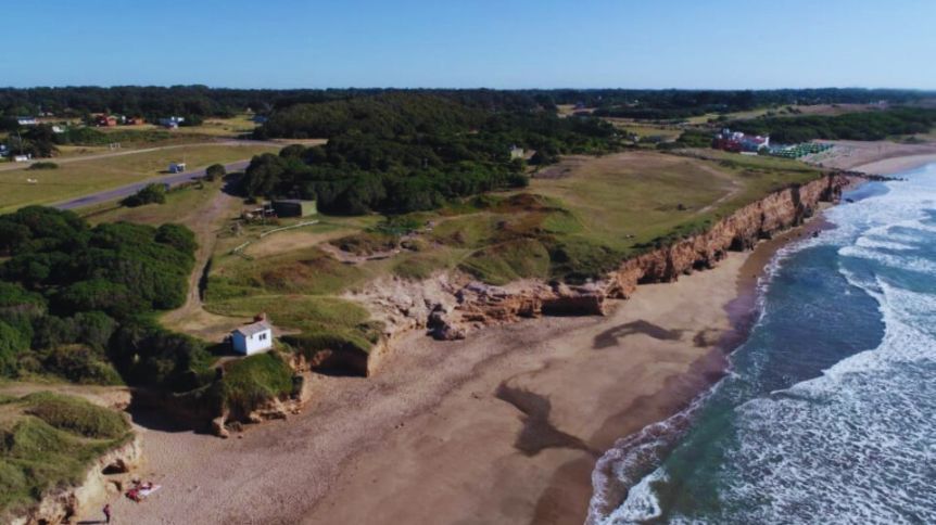 Por inhibición de bienes de su presidente, ANJUFA S.A afuera de la carrera por la UTF Playa Redonda
