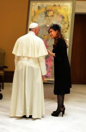 Visita papal: guerra santa en Provincia