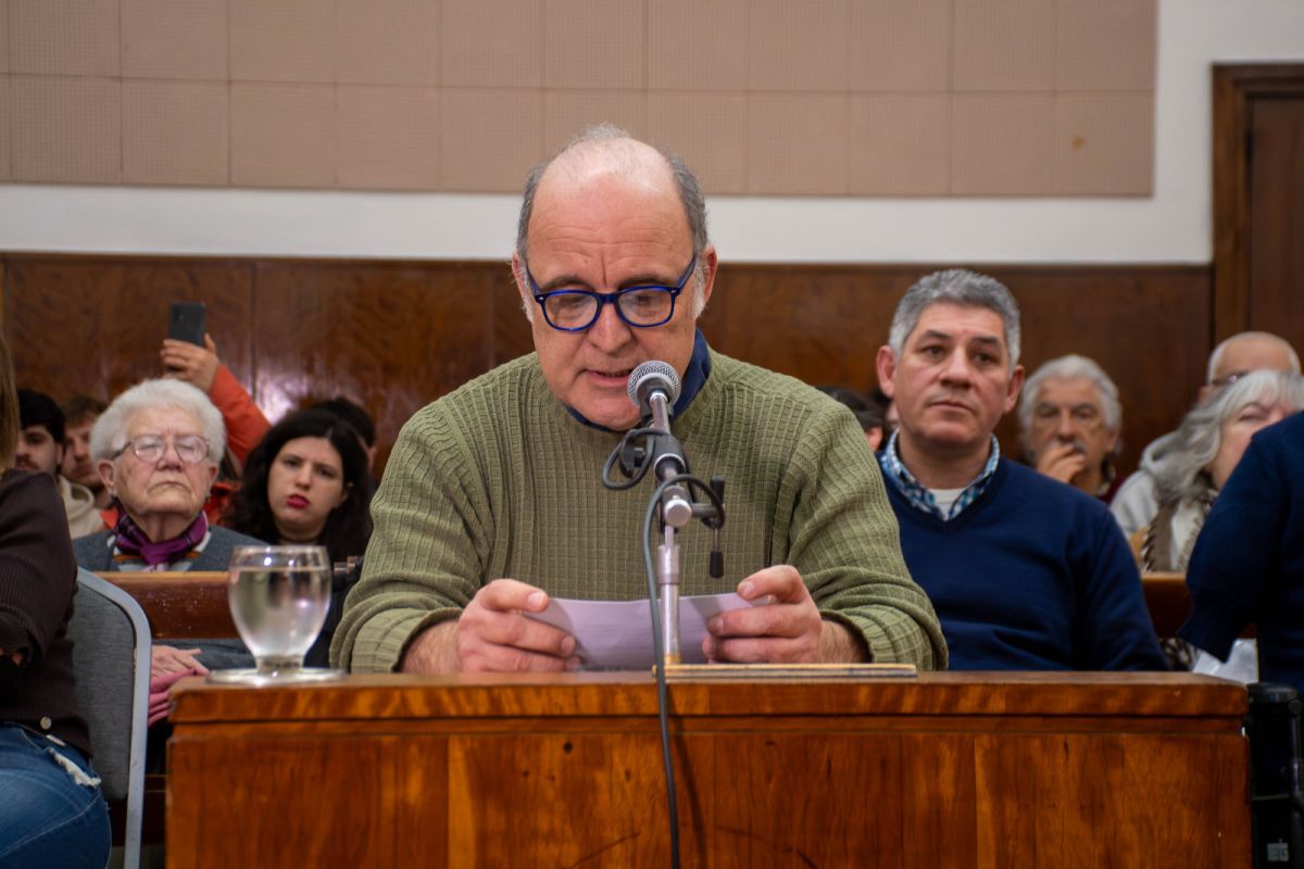 El reclamo de 49 barrios quedó congelado en el Concejo