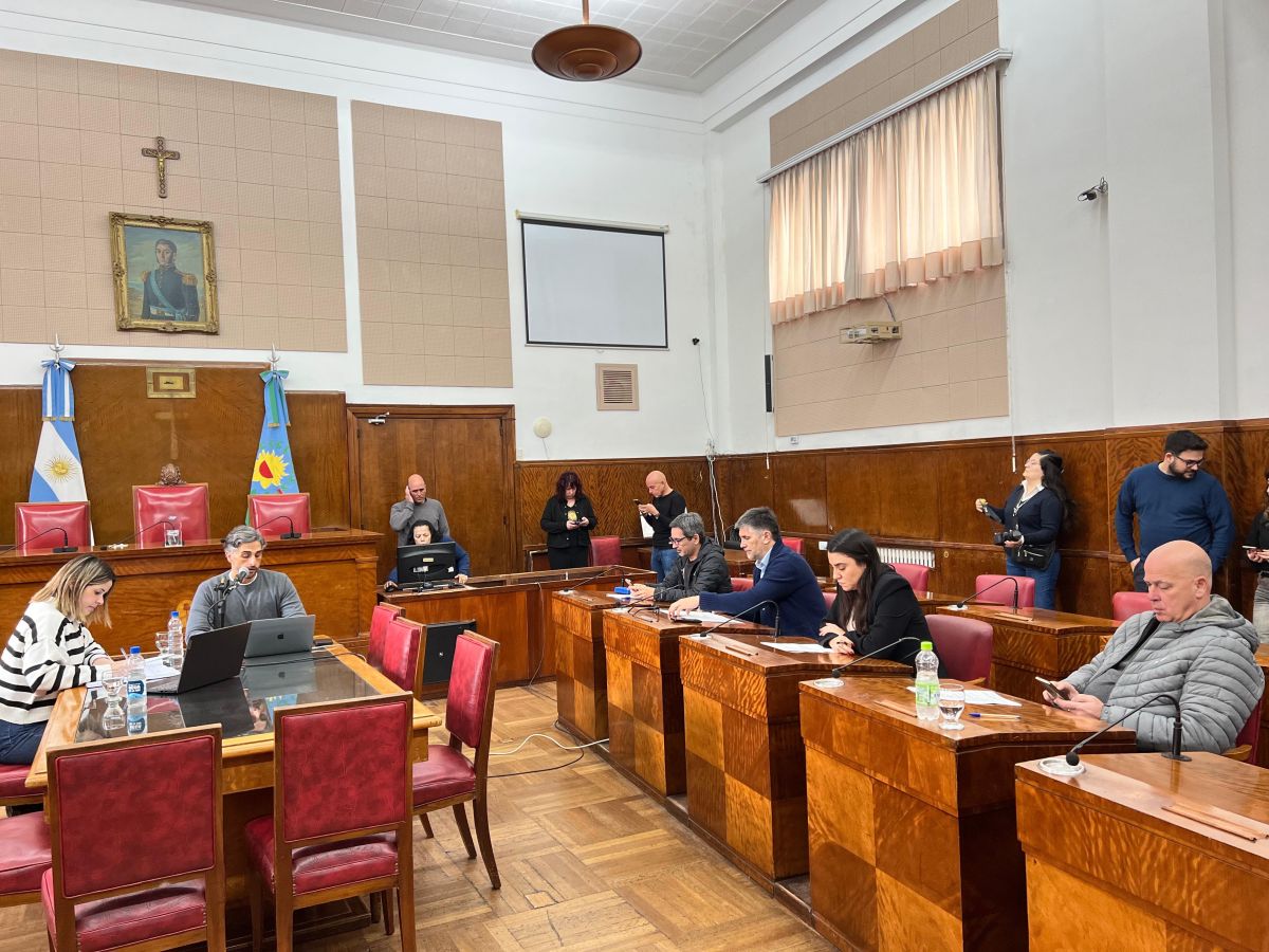 Un reinicio legislativo marcado por la espera y el archivo